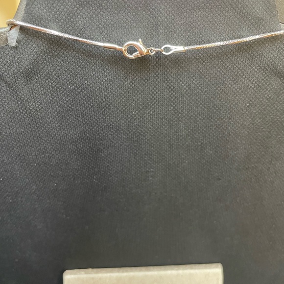 Round Pendant Necklace Jewelry with Rinestone - Picture 8 of 8